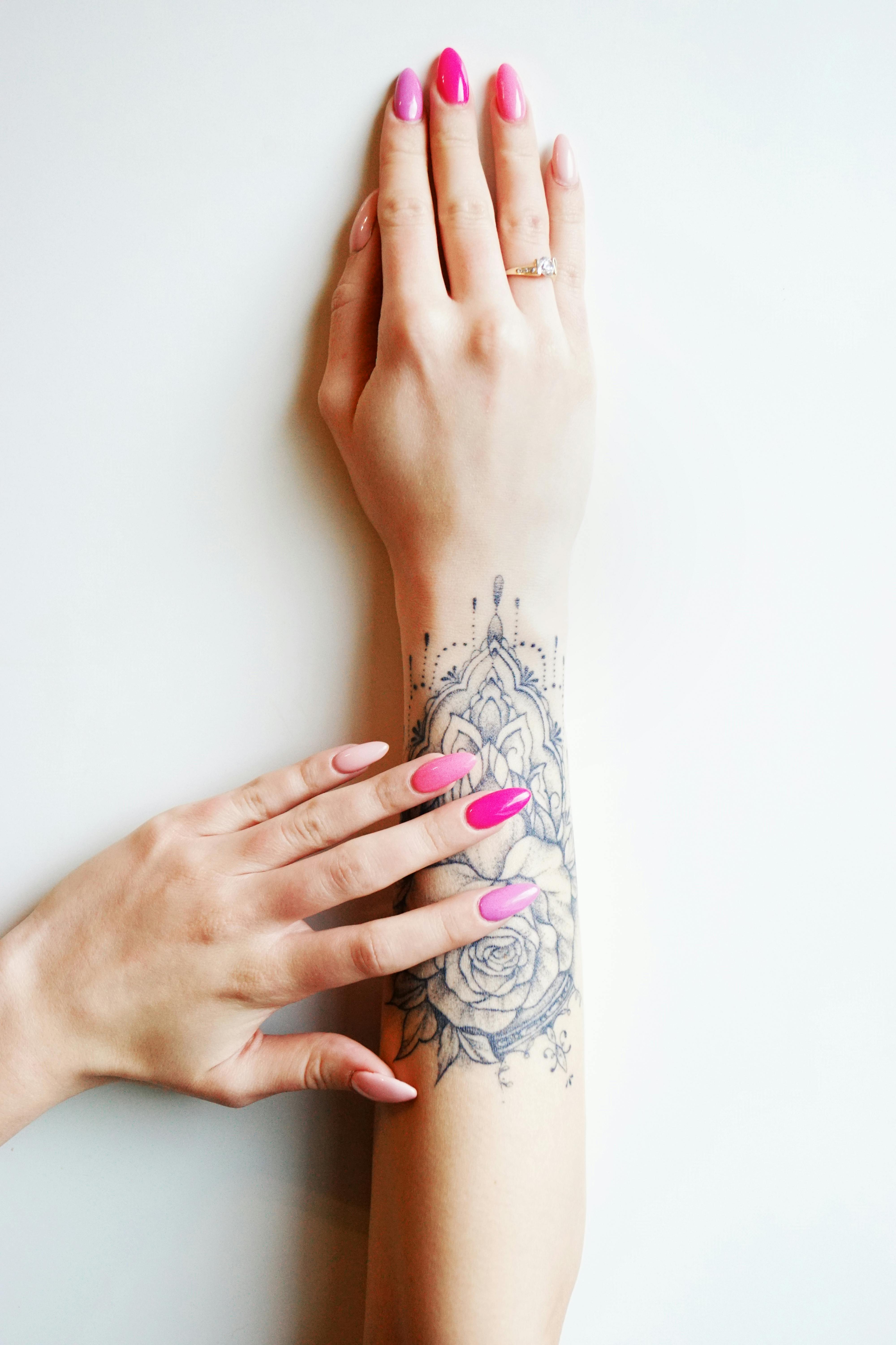 Minimal nail art ile günlük şıklık